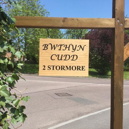 Bwthyn Cudd Bed & Breakfast Westbury  Eksteriør bilde