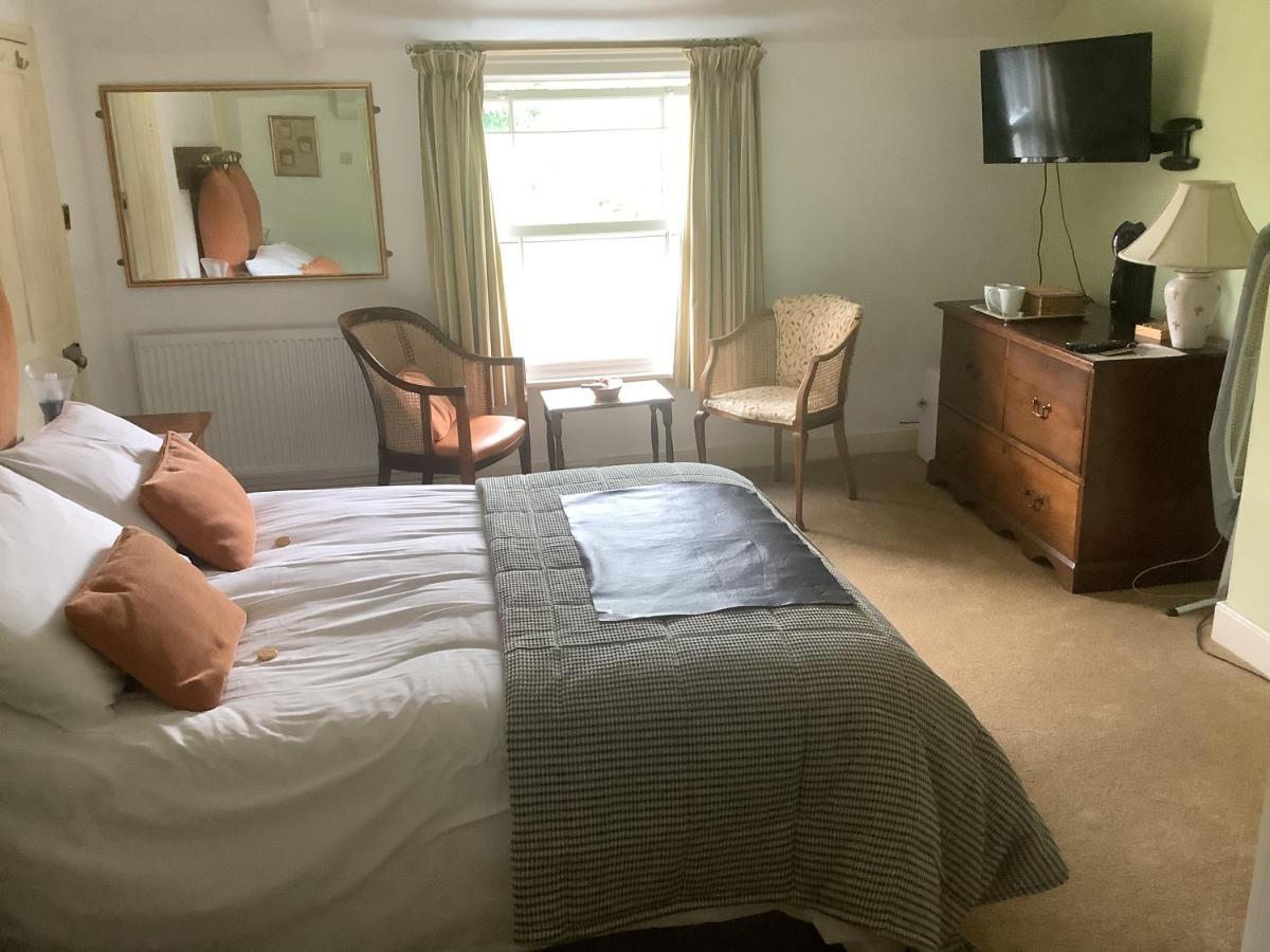 Bwthyn Cudd Bed & Breakfast Westbury  Eksteriør bilde