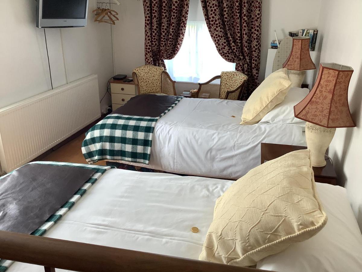 Bwthyn Cudd Bed & Breakfast Westbury  Eksteriør bilde
