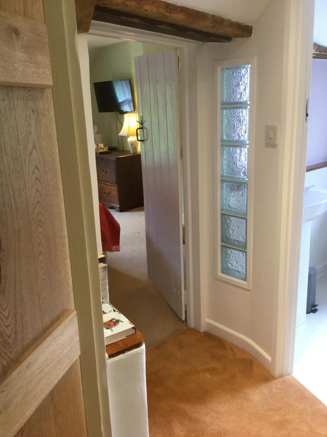 Bwthyn Cudd Bed & Breakfast Westbury  Eksteriør bilde